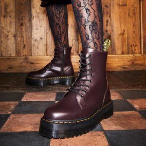 Dr. Martens Women's Jadon Boot Smooth Leather Platform in Burgundy Size 6 #134